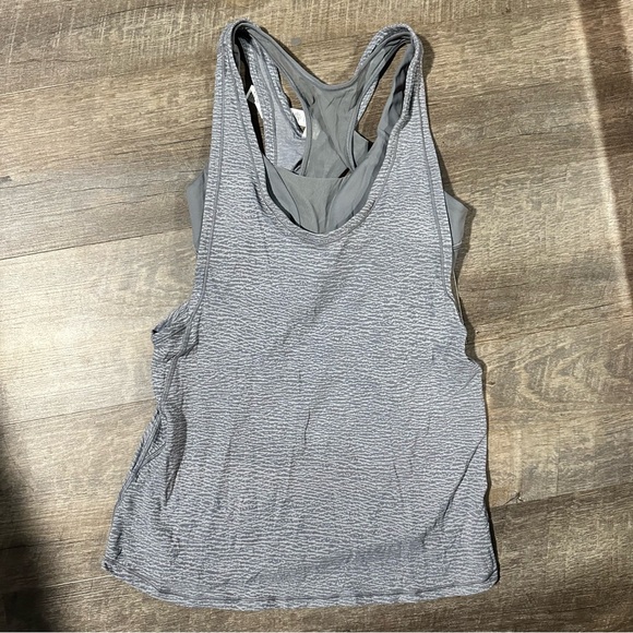 Lululemon tank top bundle size 8 - Picture 12 of 13